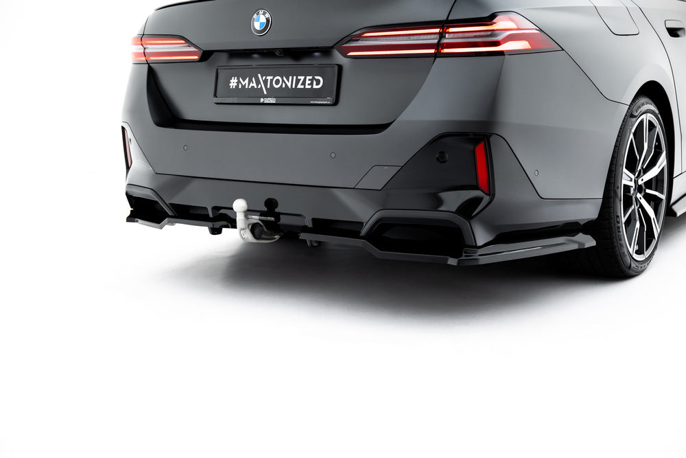 Rear Splitter (with vertical bars) V.1 BMW 5 / i5 M-Pack G60 (Krok)