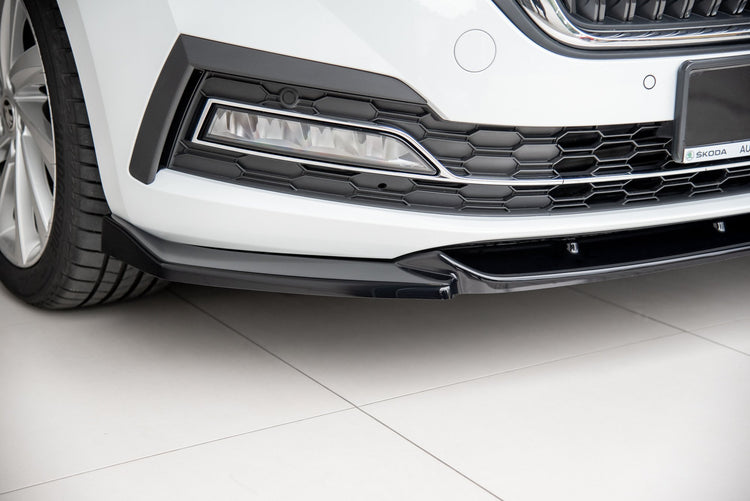 Front Splitter V.1 Skoda Octavia Mk4