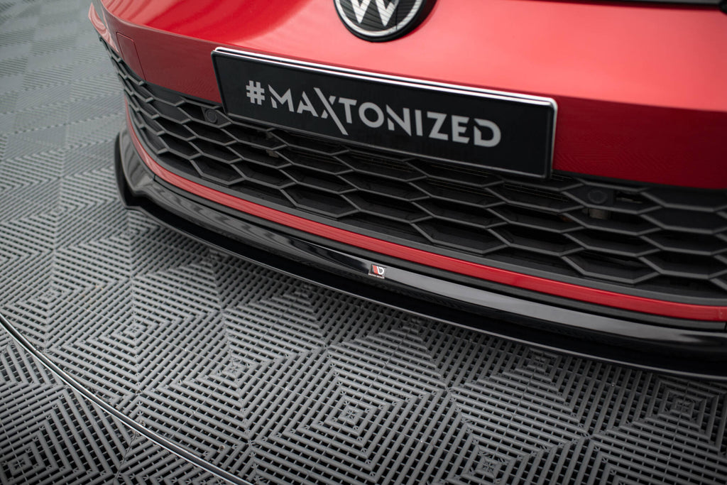 Front Splitter V.6 Volkswagen Golf GTI / GTE / GTD / R-Line Mk8