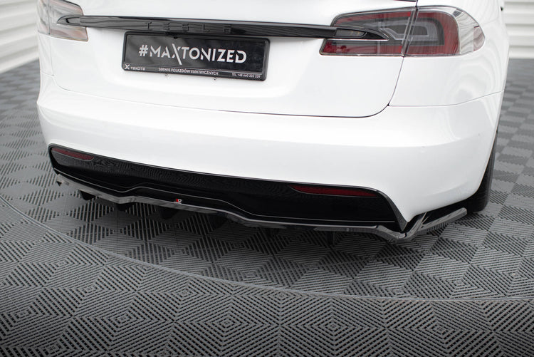 Rear Splitter (with vertical bars) V.2 Tesla Model S Plaid Mk1 Facelift