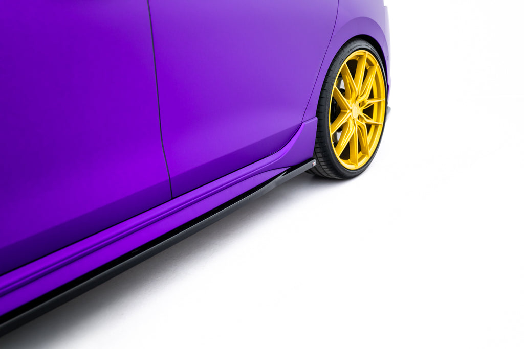 Side Skirts Diffusers V.1 Volkswagen Golf R Mk8 Facelift