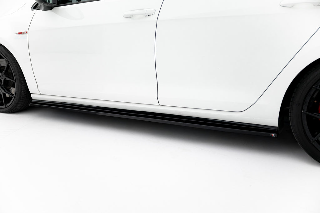Side Skirts Diffusers V.2 VW Golf 7 GTI (narrow)