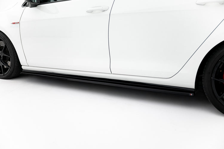 Side Skirts Diffusers V.2 VW Golf 7 GTI (narrow)