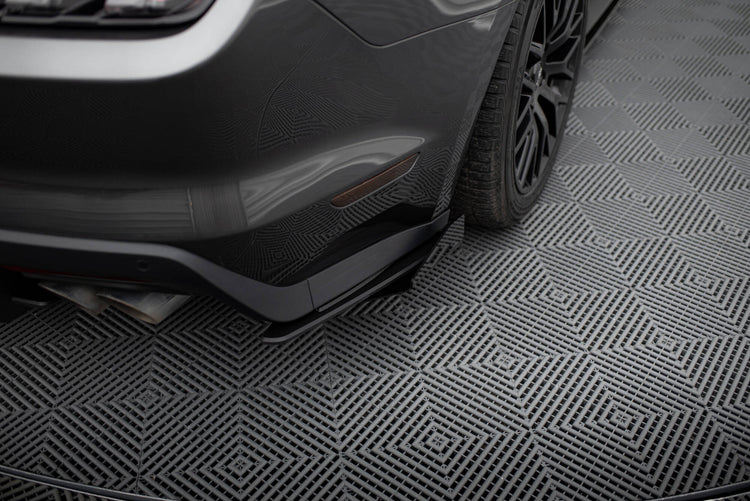 Street Pro Rear Side Splitters + Flaps Ford Mustang GT Mk6