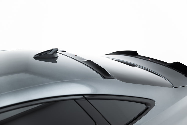 The extension of the rear window Audi A5 S-Line / S5 Sedan B10