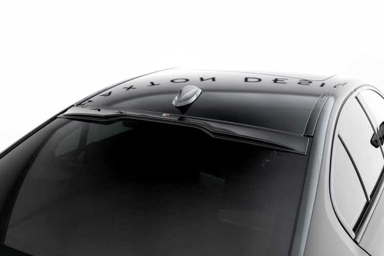 The extension of the rear window BMW M550i / 5 M-Pack Sedan G30